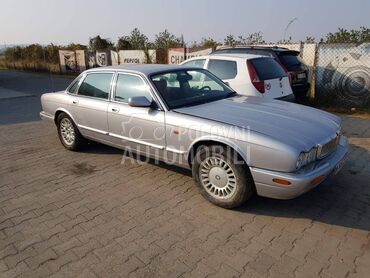 Jaguar XJ8 3,2v8