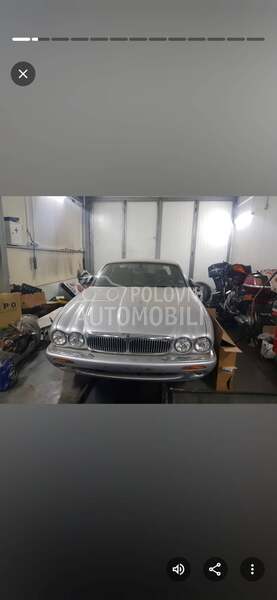 Jaguar XJ8 3,2v8