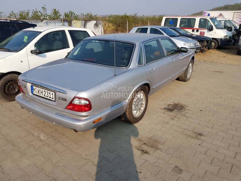 Jaguar XJ8 3,2v8