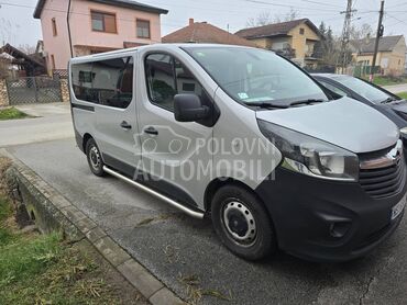 Opel Vivaro 1.6 Biturbo 9 sedišta