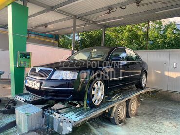 Desni far za Škoda Superb od 2002. do 2008. god.