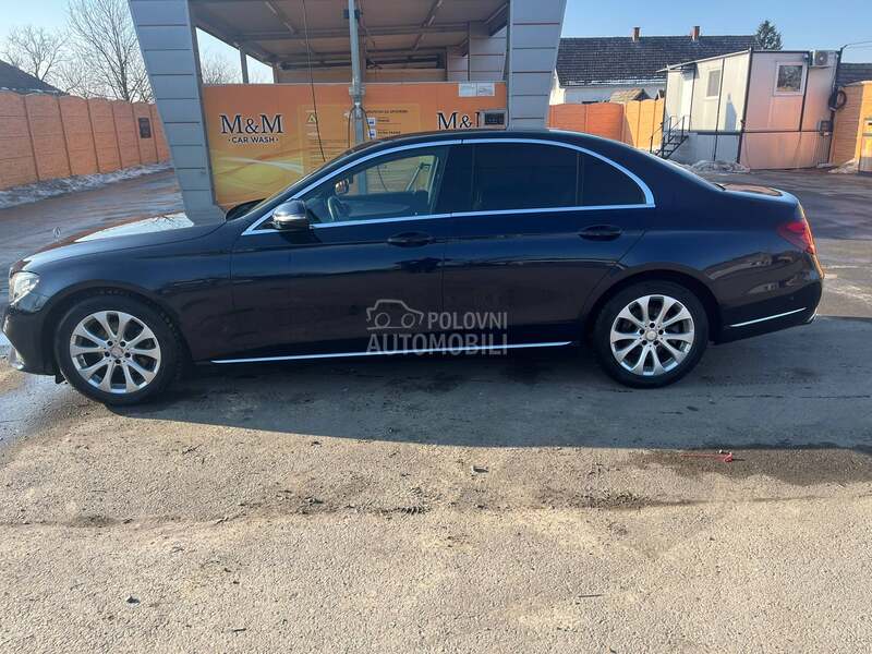 Mercedes Benz E 220 