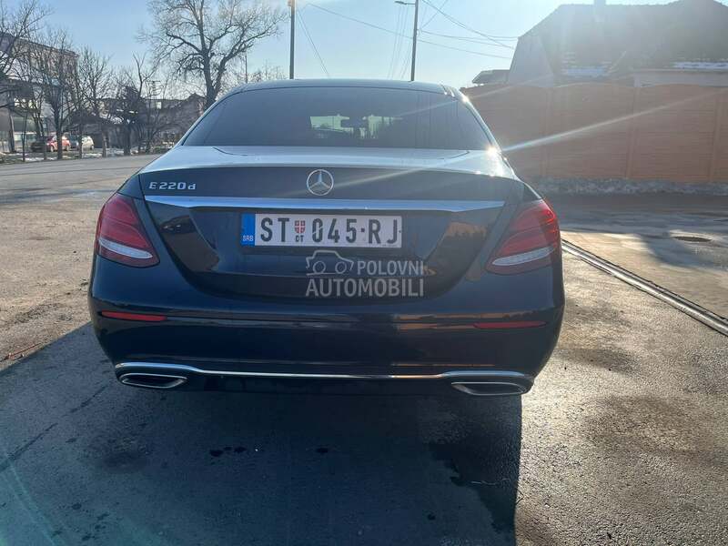 Mercedes Benz E 220 
