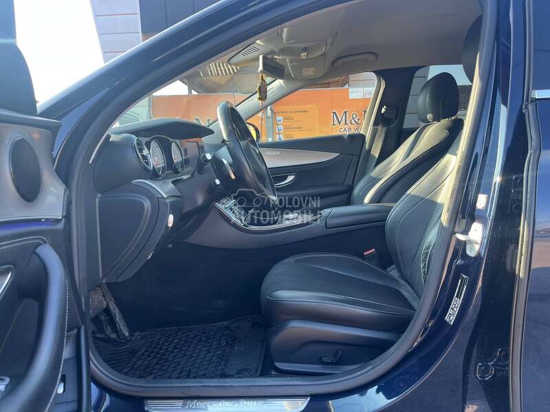 Mercedes Benz E 220 