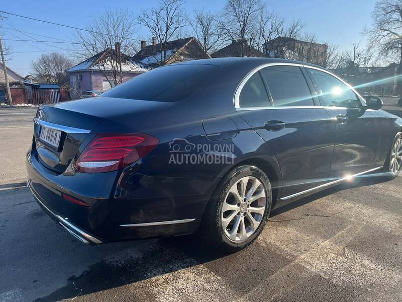 Mercedes Benz E 220 