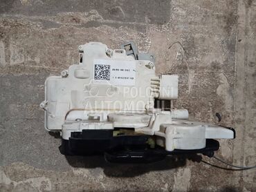 Brava unutrašnja zadnja desna za Audi A8 od 2010. do 2018. god.