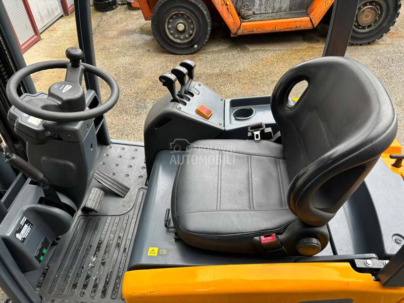 Jungheinrich EFG216 kn