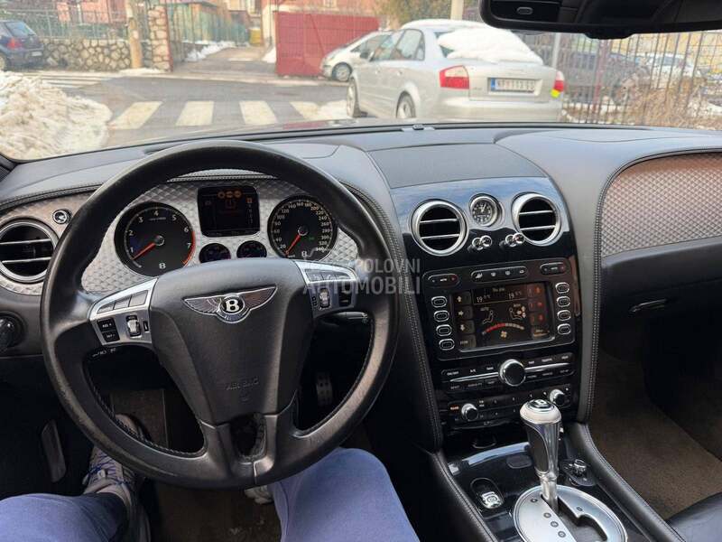 Bentley Continental sped rastailing