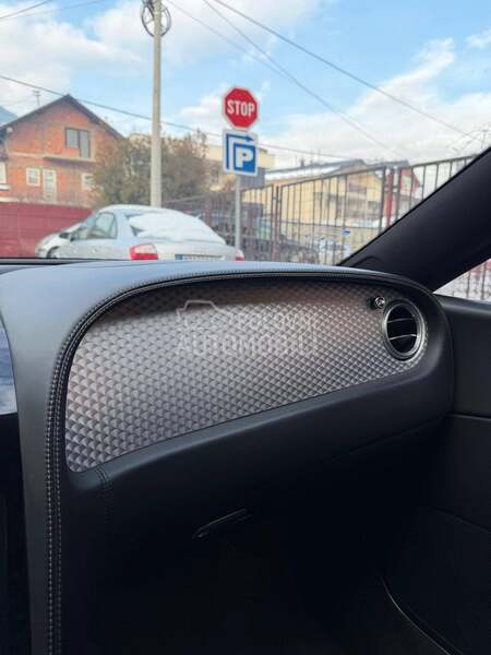 Bentley Continental sped rastailing