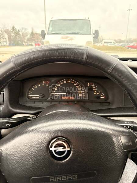 Opel Vectra B 