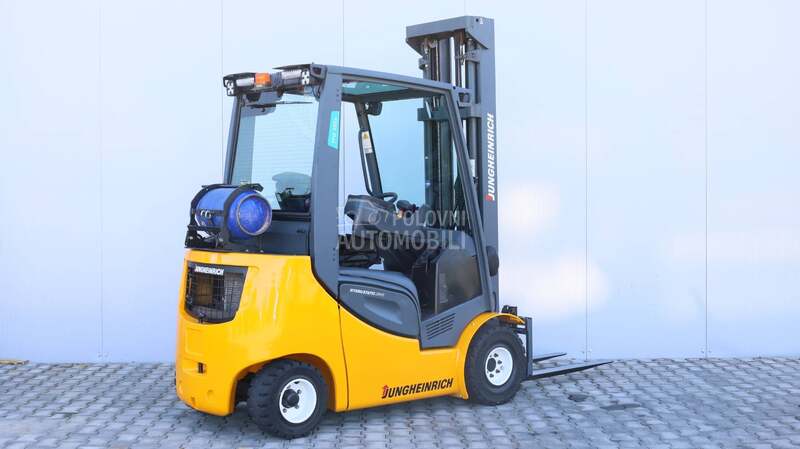 Jungheinrich TFG 320s