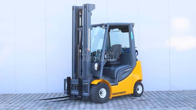 Jungheinrich TFG 320s