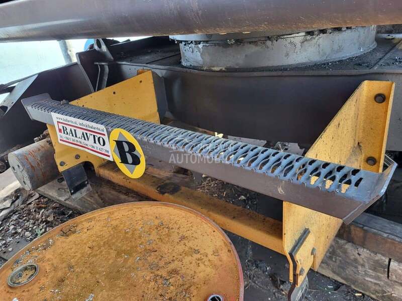 Stepenice za Volvo bagere