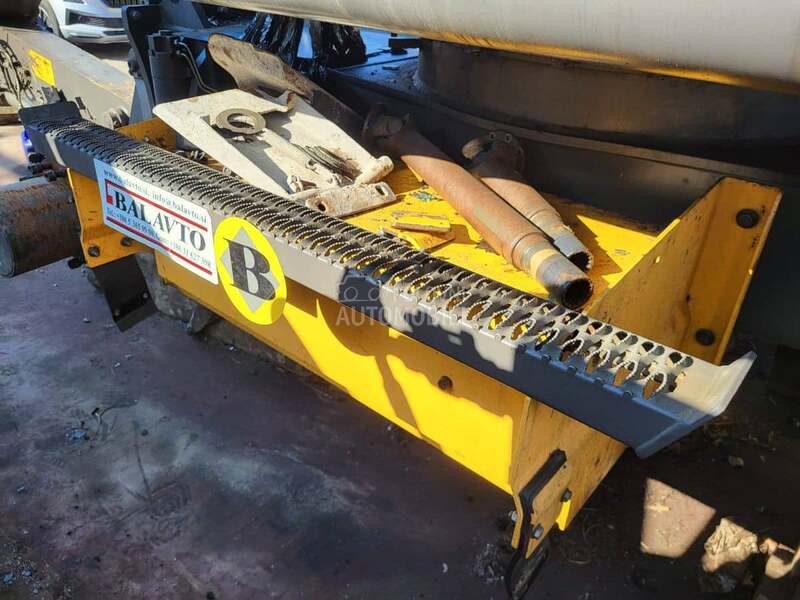 Stepenice za Volvo bagere