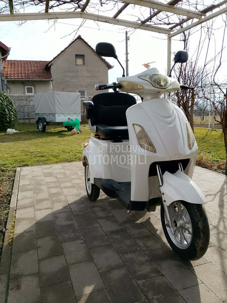 Access Motor Trocikl