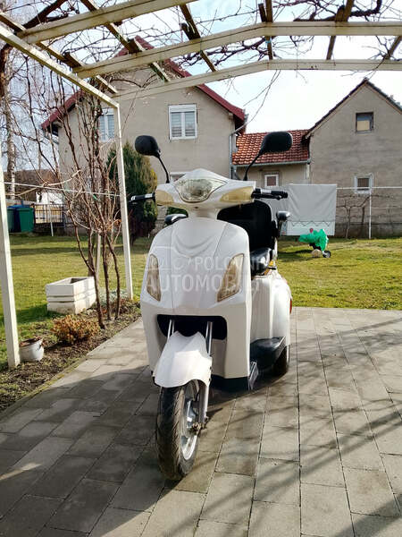 Access Motor Trocikl