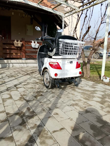 Access Motor Trocikl