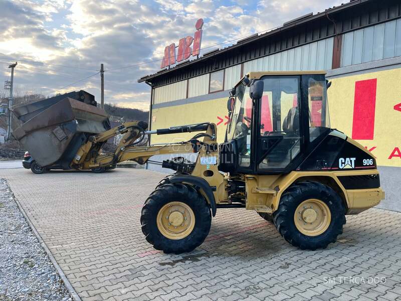 CAT 906