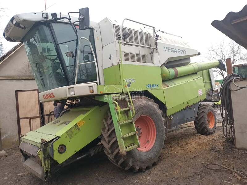 Claas Mega 370