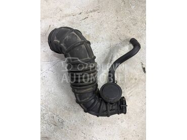 Crevo usisa od filtera vazduha za Hyundai i30 od 2007. do 2012. god.