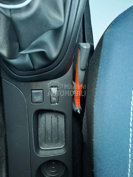 Renault Captur 0.9 TCE  VEL. SERV