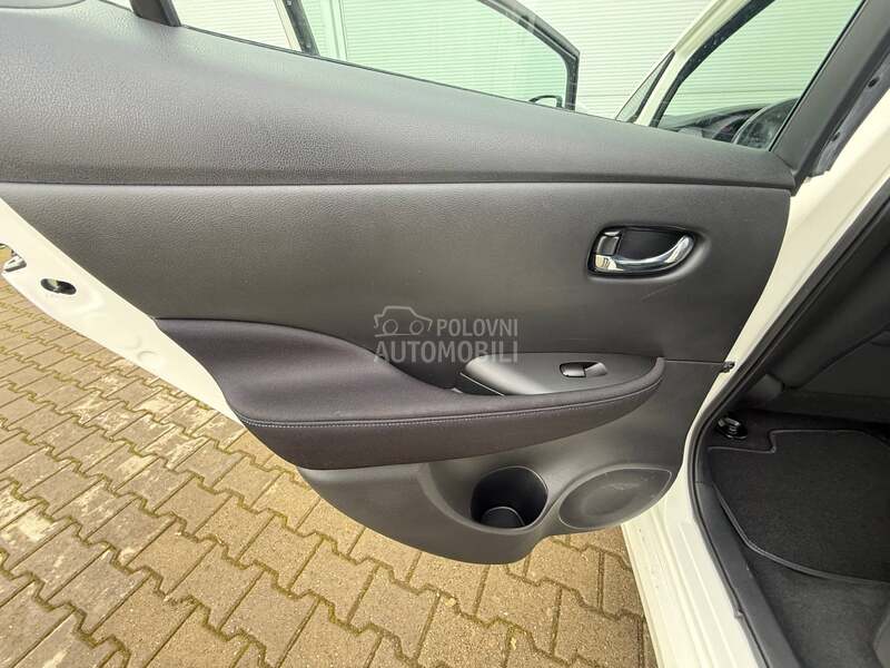 Nissan Leaf ACENTA 6 2 K W