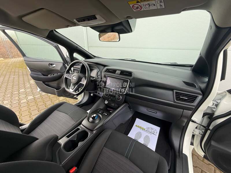 Nissan Leaf ACENTA 6 2 K W