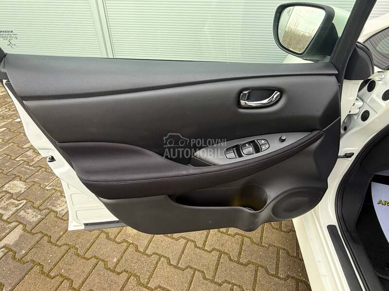 Nissan Leaf ACENTA 6 2 K W