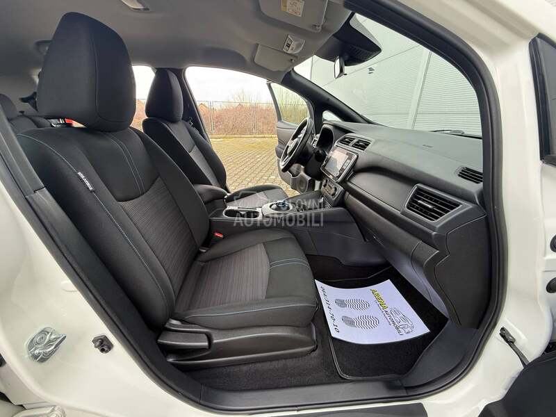 Nissan Leaf ACENTA 6 2 K W