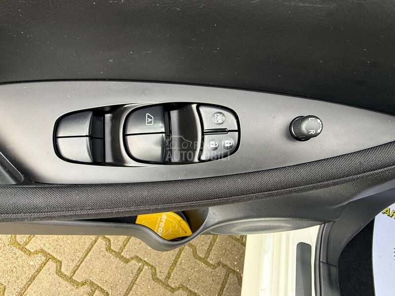 Nissan Leaf ACENTA 6 2 K W