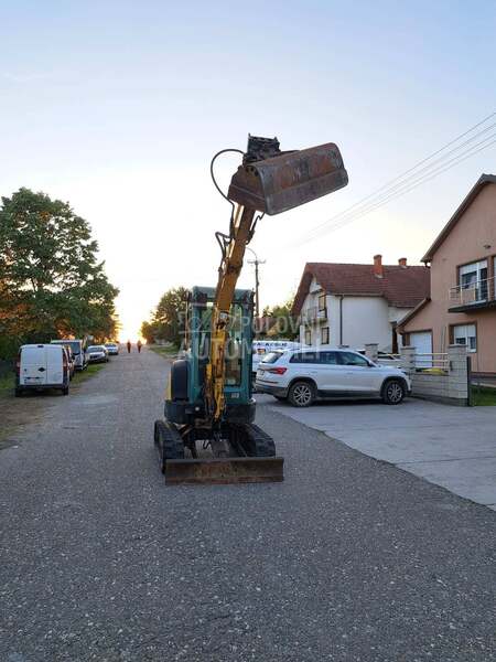 Yanmar Vio25