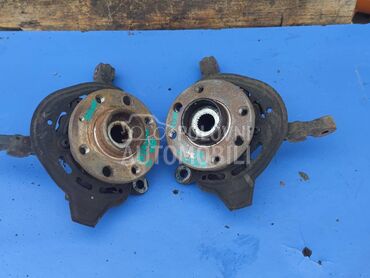 lezaj tocka levi,desni za Opel Corsa C