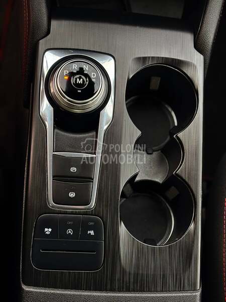 Ford Kuga 2.0TDCI ST LINE/4x4