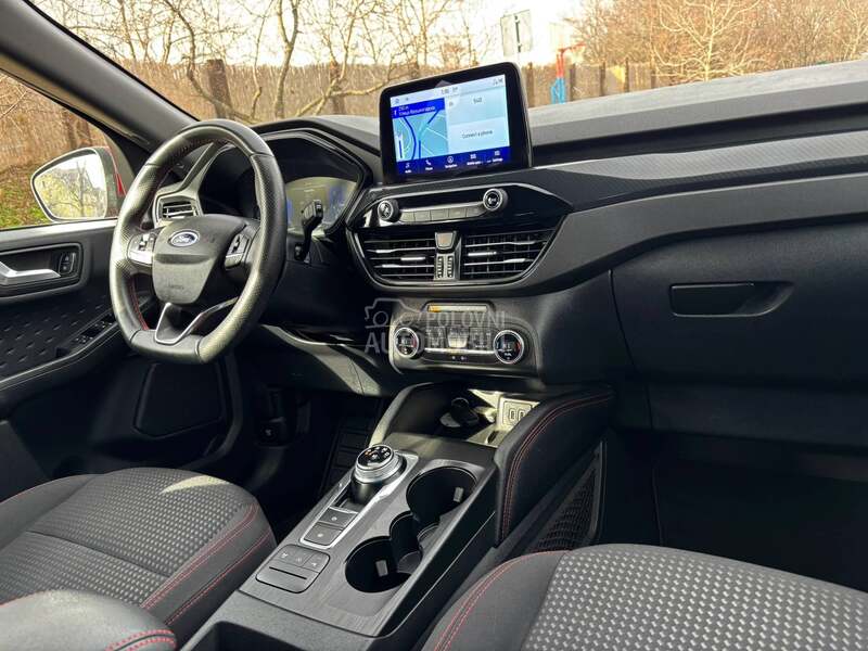 Ford Kuga 2.0TDCI ST LINE/4x4