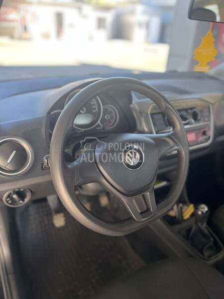 Volkswagen up! 