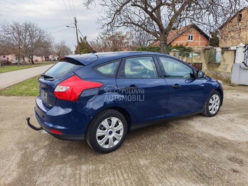 Ford Focus 1.0 B