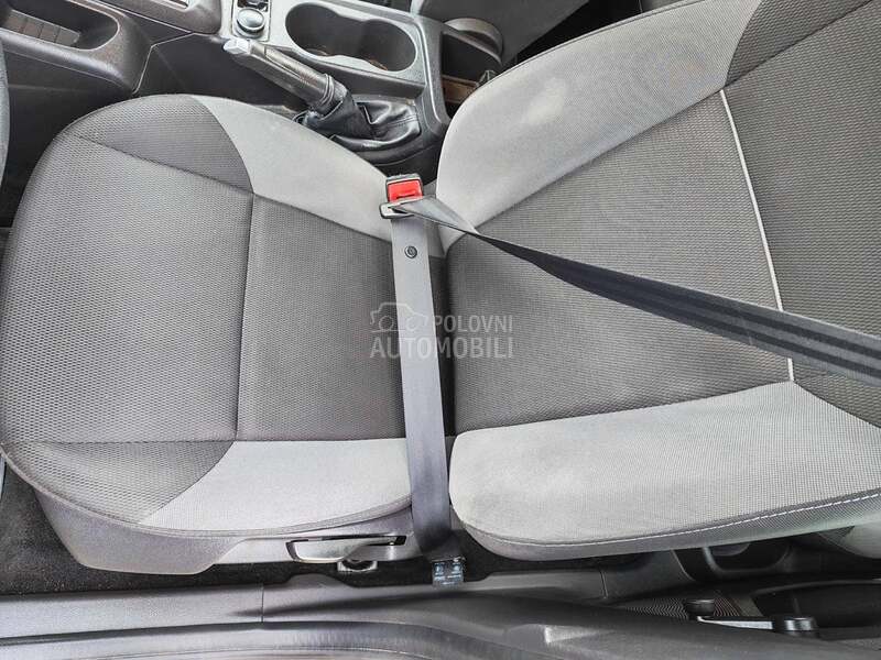 Ford Focus 1.0 B