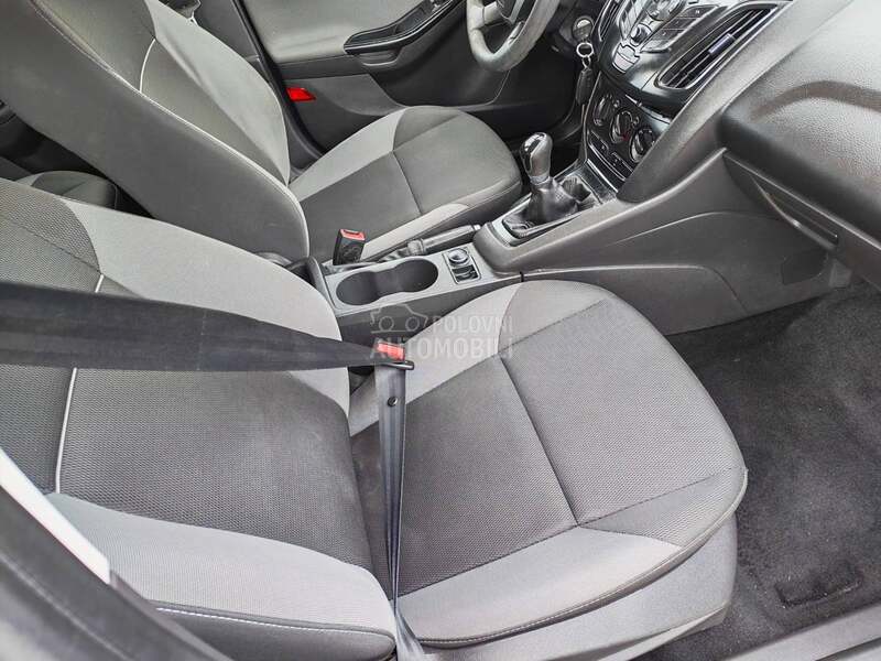 Ford Focus 1.0 B