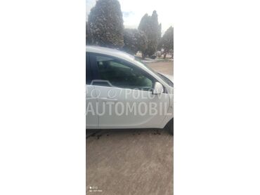 prednja desna vrata z40r za Opel Insignia