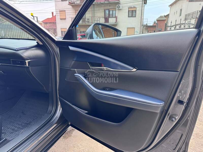 Mazda CX-30 4x4/MATRIX