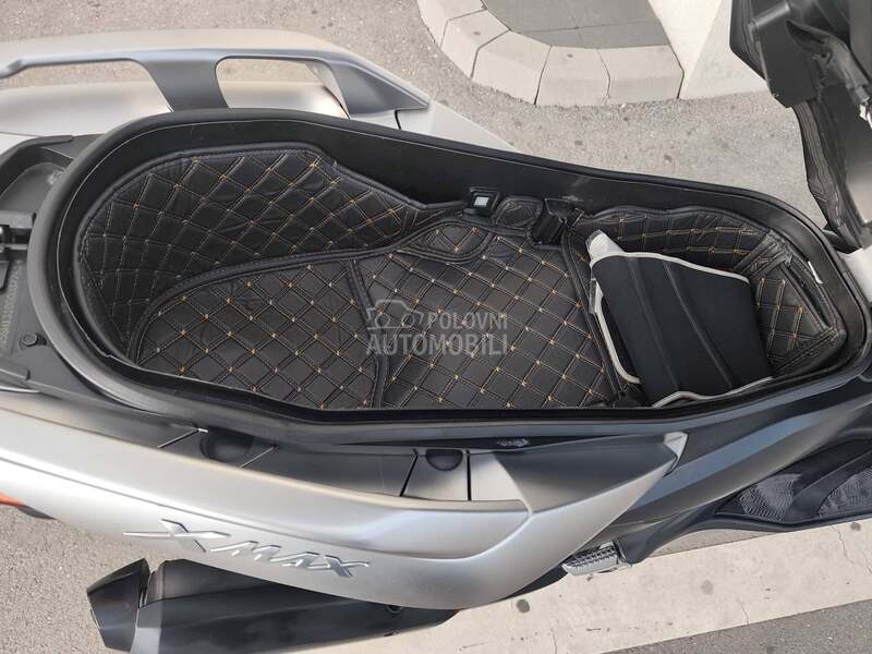 Yamaha Xmax 300