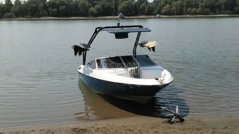 Bayliner 175 i PRIKOLICA UZ GLISER