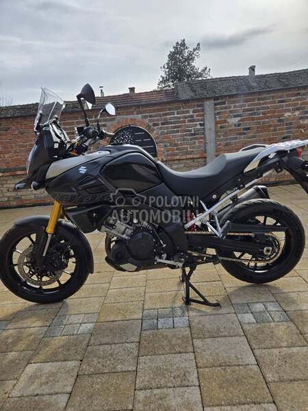 Suzuki V Strom 1000