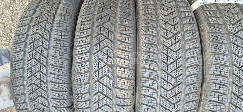 Pirelli 215/65 R17 Zimska