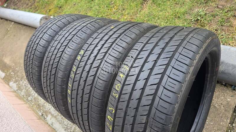 Dunlop 215/50 R17 Letnja