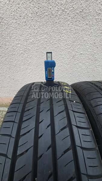 Dunlop 215/50 R17 Letnja