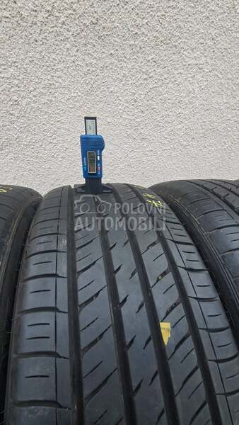Dunlop 215/50 R17 Letnja