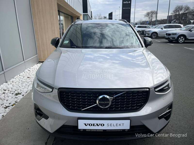 Volvo XC40 B3 Plus Dark