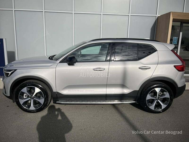 Volvo XC40 B3 Plus Dark
