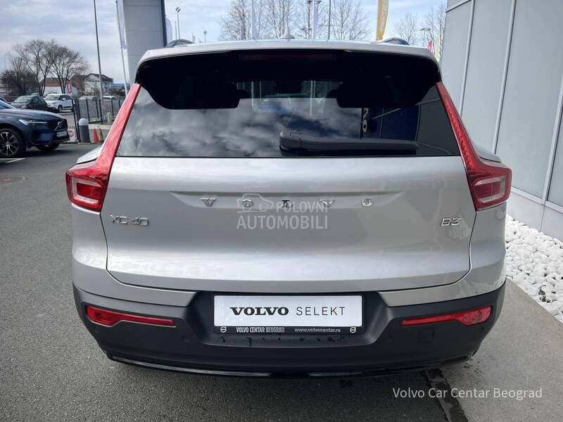 Volvo XC40 B3 Plus Dark